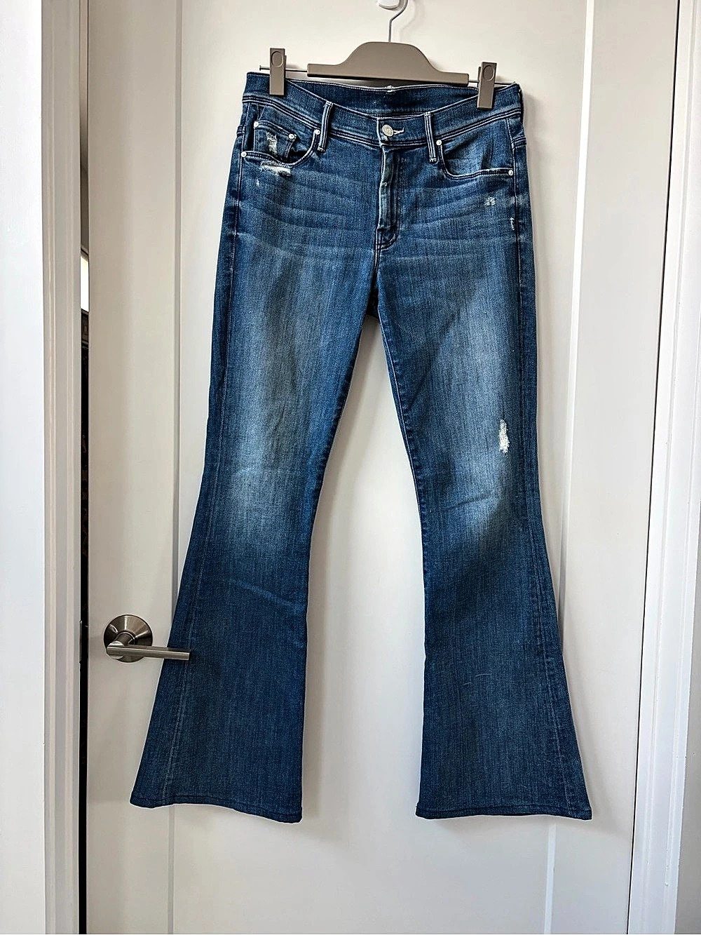 MOTHER The Weekender Fray Flare Jeans in Graffiti Girl 28